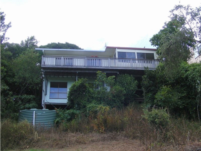 18 Maple Avenue, Mapleton QLD 4560