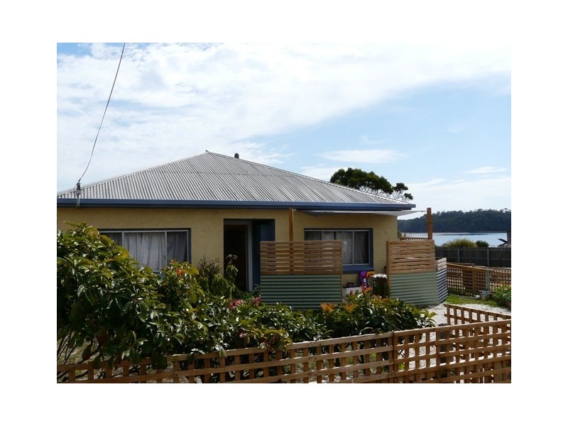 29 Mainwaring Street, Beauty Point TAS 7270