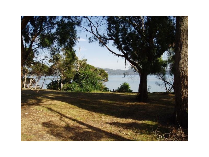 202 Paper Beach Road, Swan Point TAS 7275