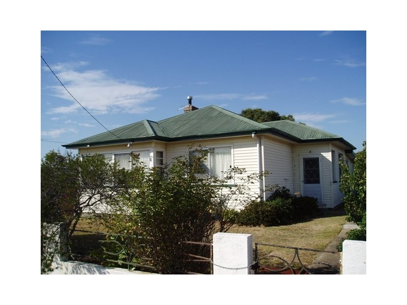 29 Beatty St, Beauty Point TAS 7270