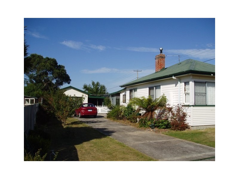 29 Beatty St, Beauty Point TAS 7270