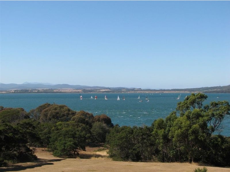 156 Sunset Boulevard, Clarence Point TAS 7270