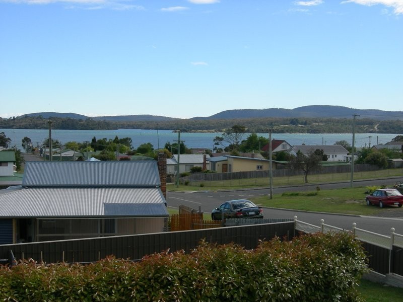 2 Ernest Street, Beauty Point TAS 7270