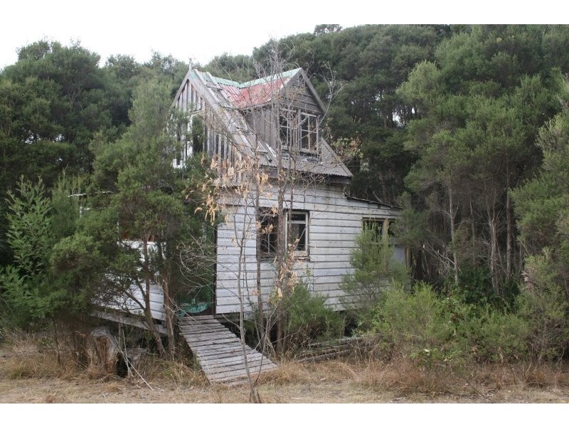 411 Gravelly Beach Road, Gravelly Beach TAS 7276