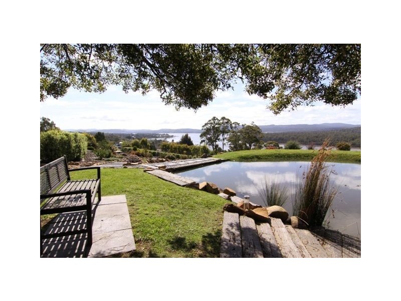 8 Lanena Crescent, Lanena TAS 7275