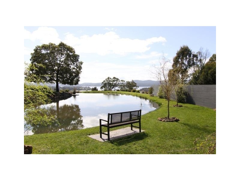8 Lanena Crescent, Lanena TAS 7275