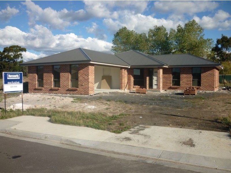 8 Sundowner Ave, Legana TAS 7277