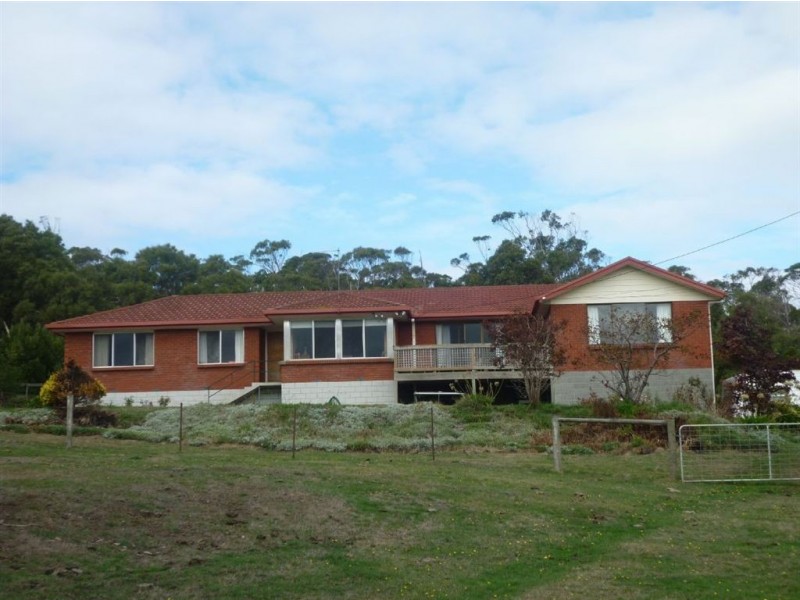 1 Mainwaring St, Beauty Point TAS 7270