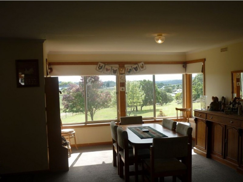 1 Mainwaring St, Beauty Point TAS 7270