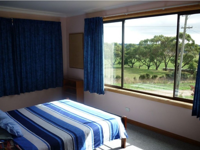 1 Mainwaring St, Beauty Point TAS 7270