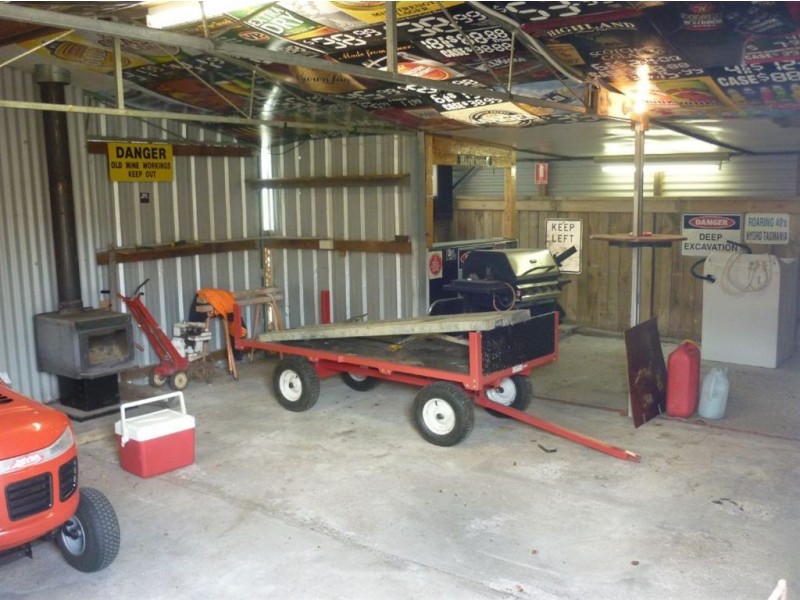 1 Mainwaring St, Beauty Point TAS 7270