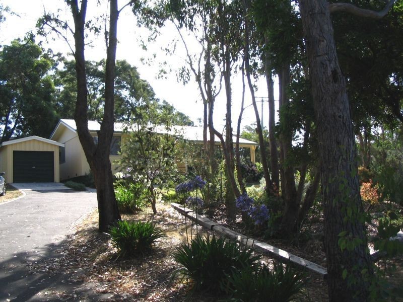 104 Sunset Boulevard, Clarence Point TAS 7270