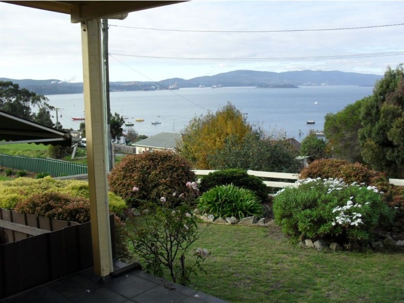 9 Clarke Street, Beauty Point TAS 7270
