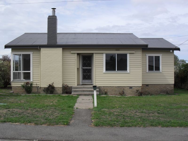 6 Cook Crescent, Mayfield TAS 7248
