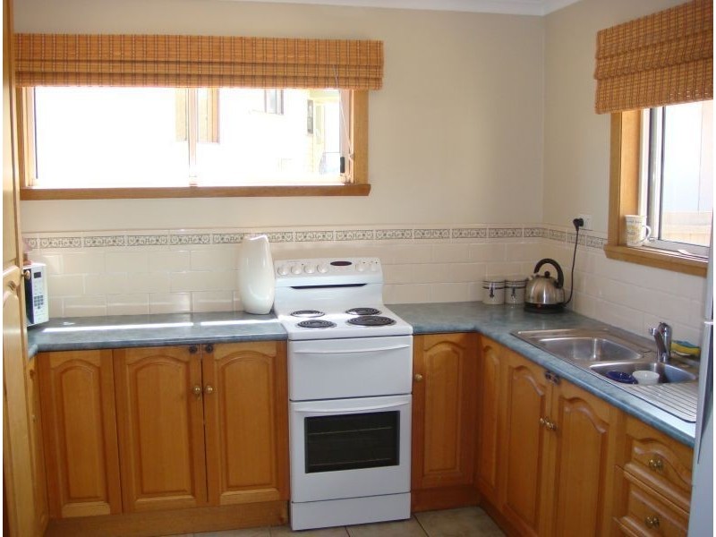 10 Yarloop Street, Waverley TAS 7250