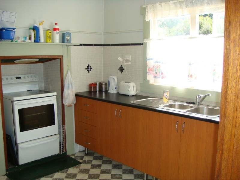 3 Robert Street South, Beauty Point TAS 7270
