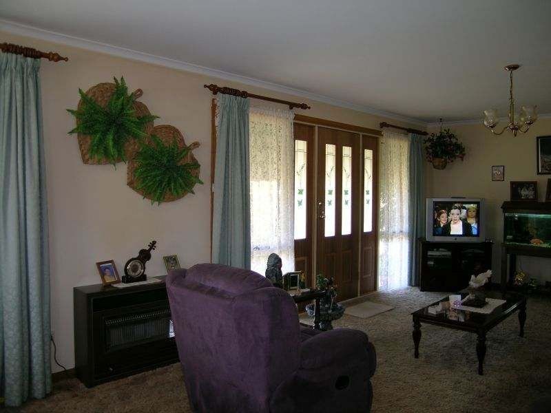 5 Kitchener Avenue, Beauty Point TAS 7270