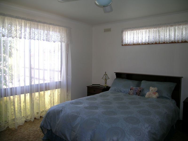 5 Kitchener Avenue, Beauty Point TAS 7270