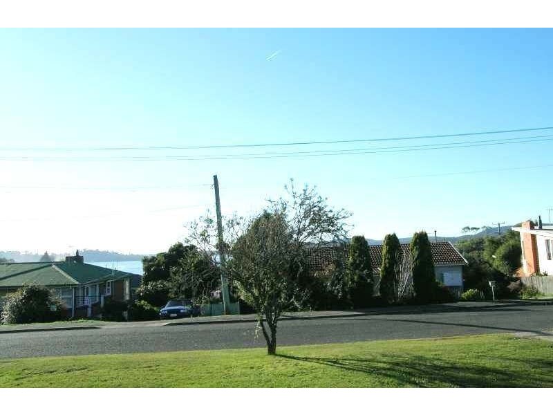 3 Garrett Street, Beauty Point TAS 7270