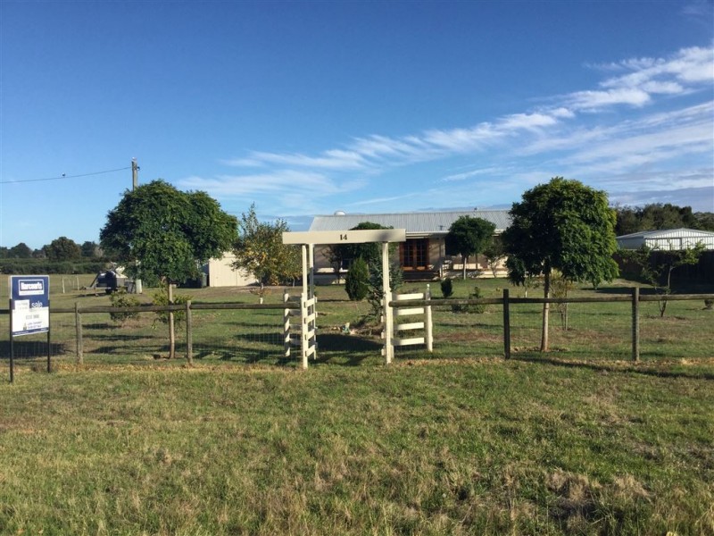 14 New Road, Kelso TAS 7270