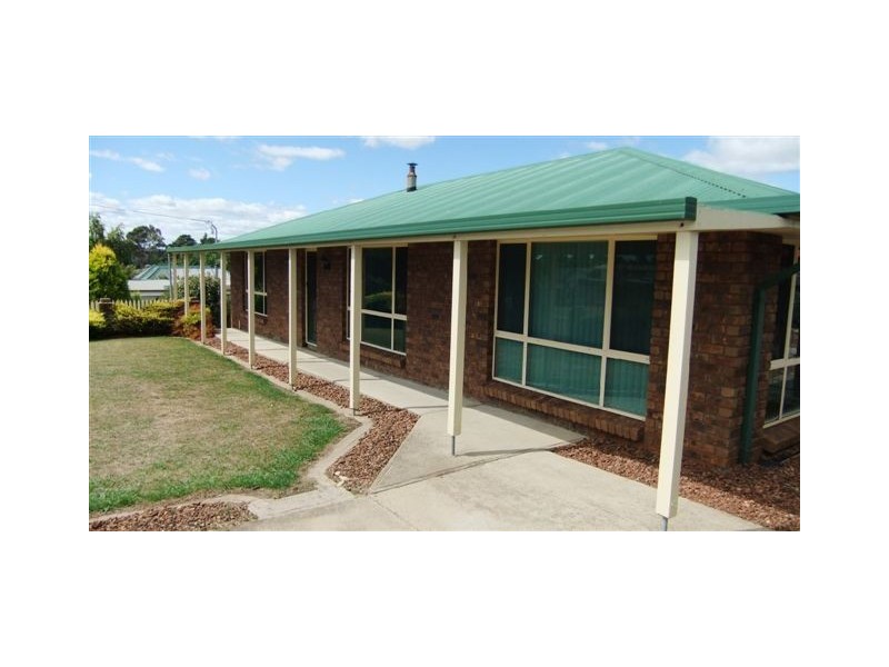 1 Bernard Street, Beaconsfield TAS 7270