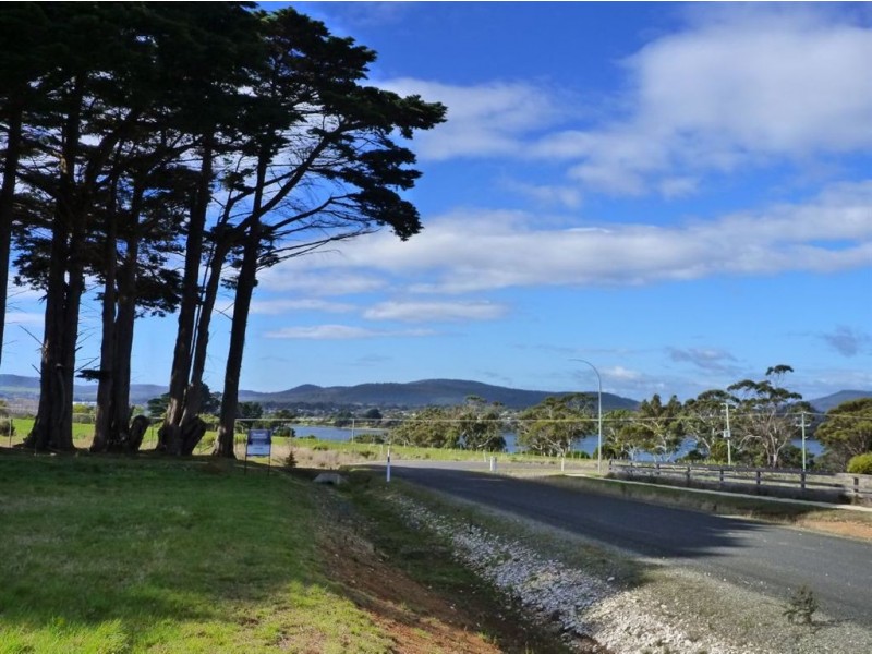 14 Chisholm Avenue, Clarence Point TAS 7270