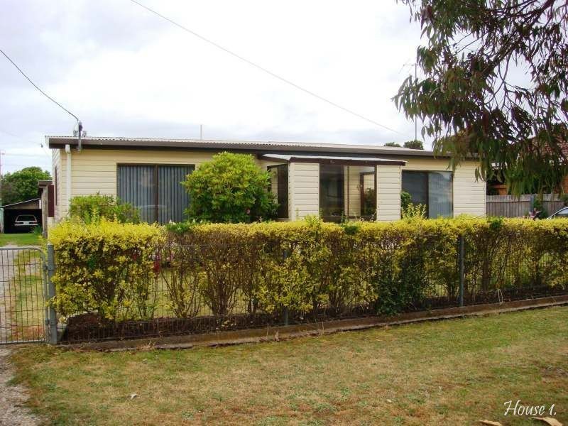 16 Beatty Street, Beauty Point TAS 7270