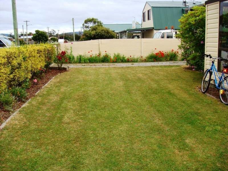 16 Beatty Street, Beauty Point TAS 7270