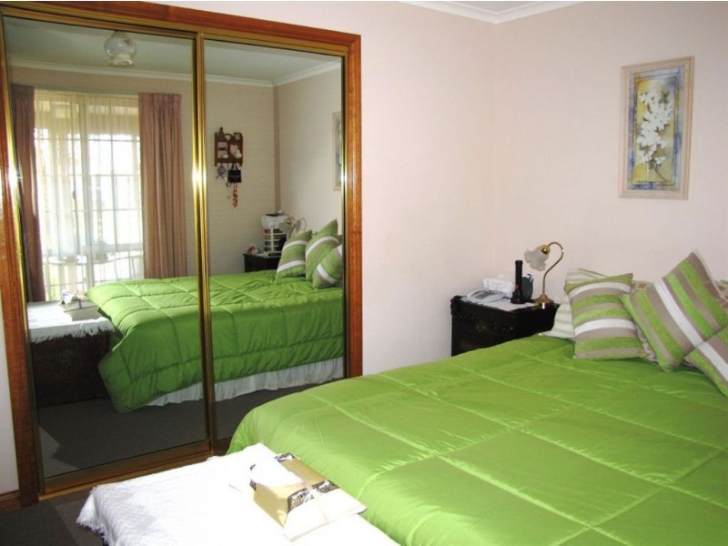 2/15 Beatty Street, Beauty Point TAS 7270