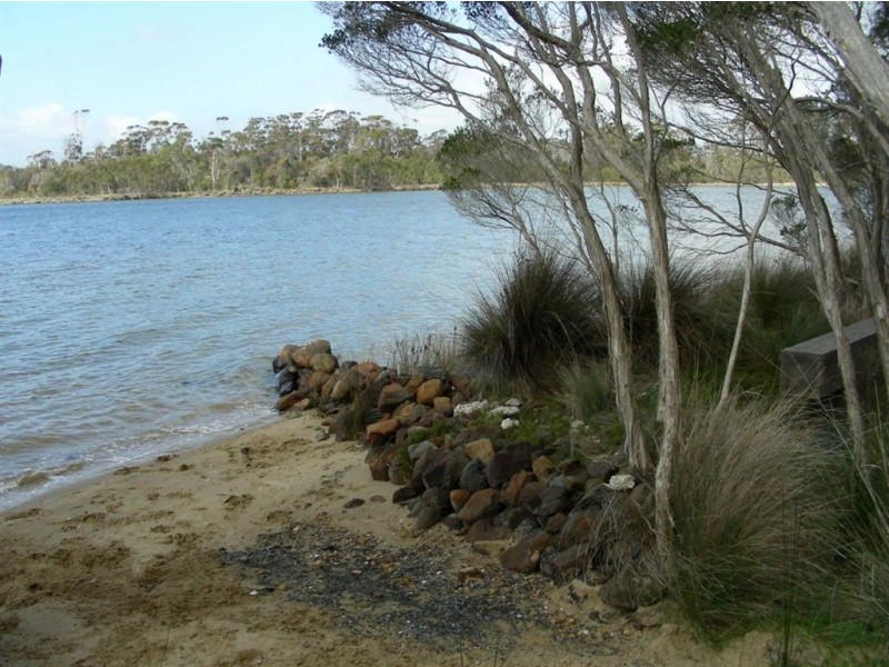14 Flinders Street, Beauty Point TAS 7270