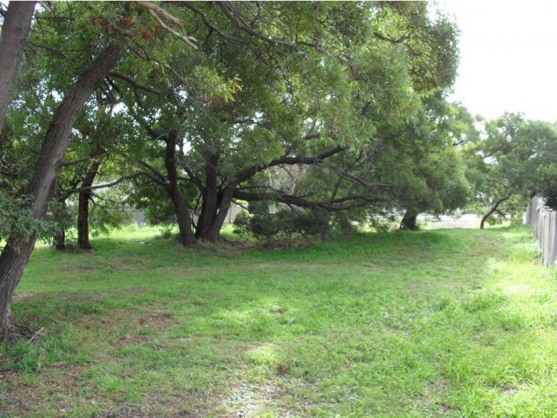 17 Ernest Street, Beauty Point TAS 7270