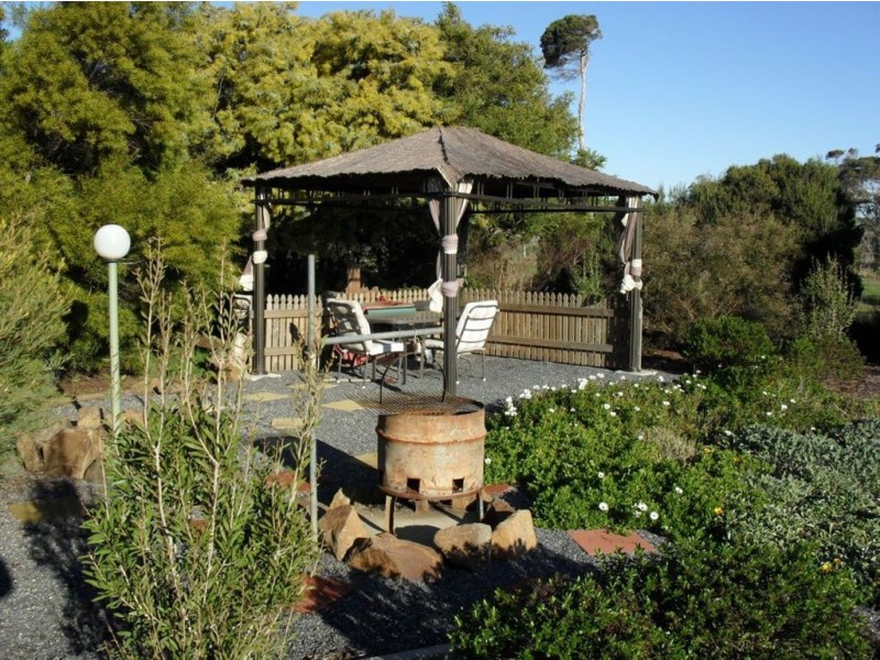 16 Brodies Road, Rowella TAS 7270