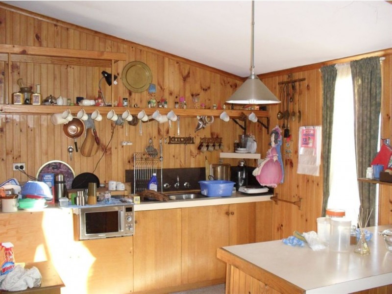 16 Brodies Road, Rowella TAS 7270