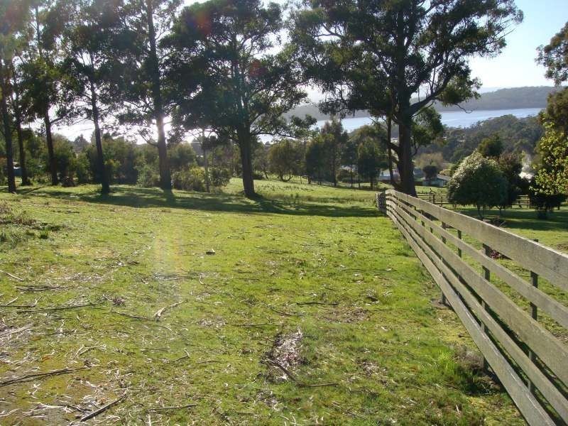 34 Torneys Road, Beauty Point TAS 7270