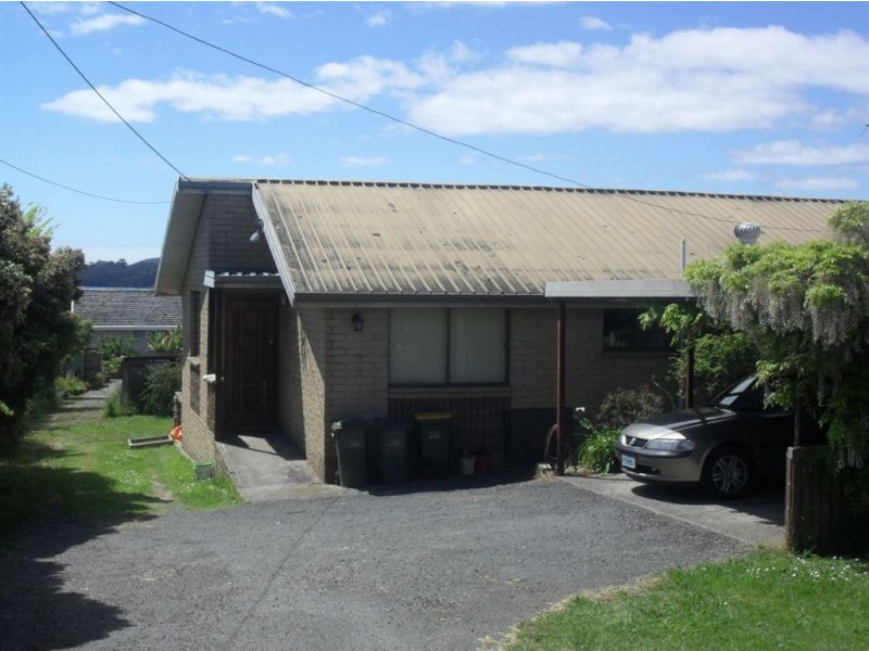 18 Napier Street, Beauty Point TAS 7270