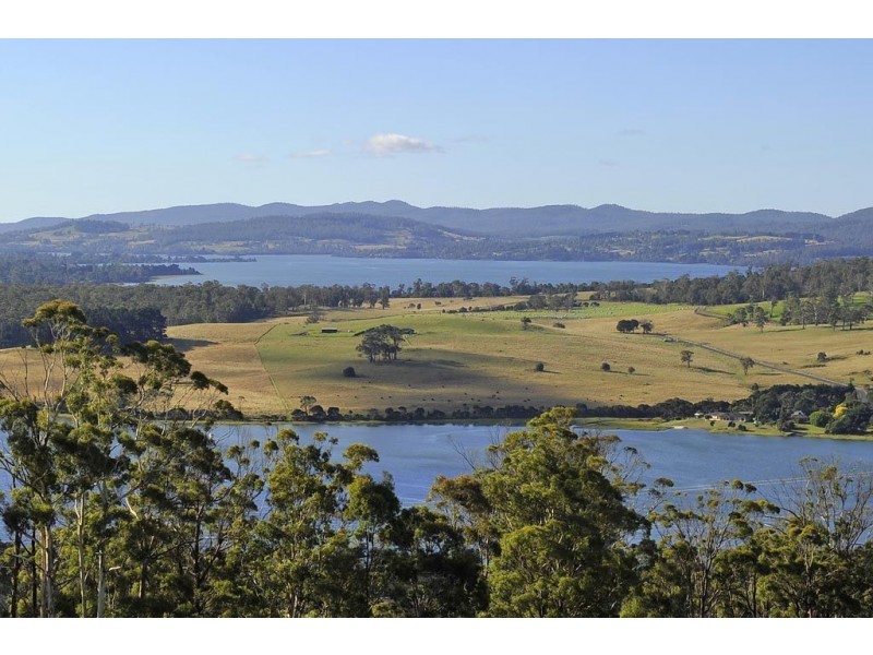 1824 West Tamar Highway, Rosevears TAS 7277