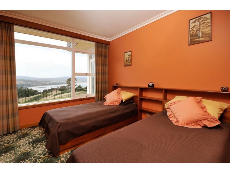 1824 West Tamar Highway, Rosevears TAS 7277