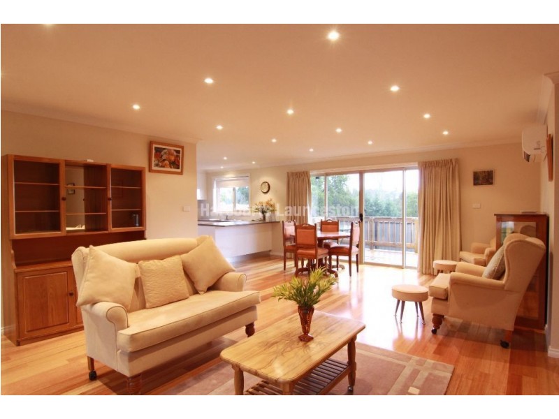 2/1 Beaton Street, Exeter TAS 7275