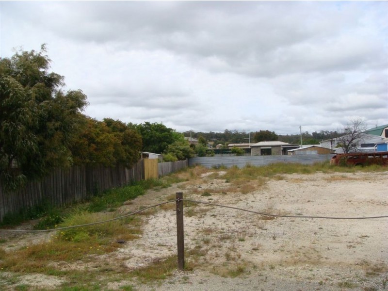 243 Flinders Street, Beauty Point TAS 7270