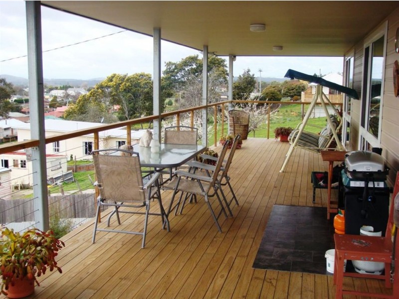 11 Bolton Street, Beaconsfield TAS 7270