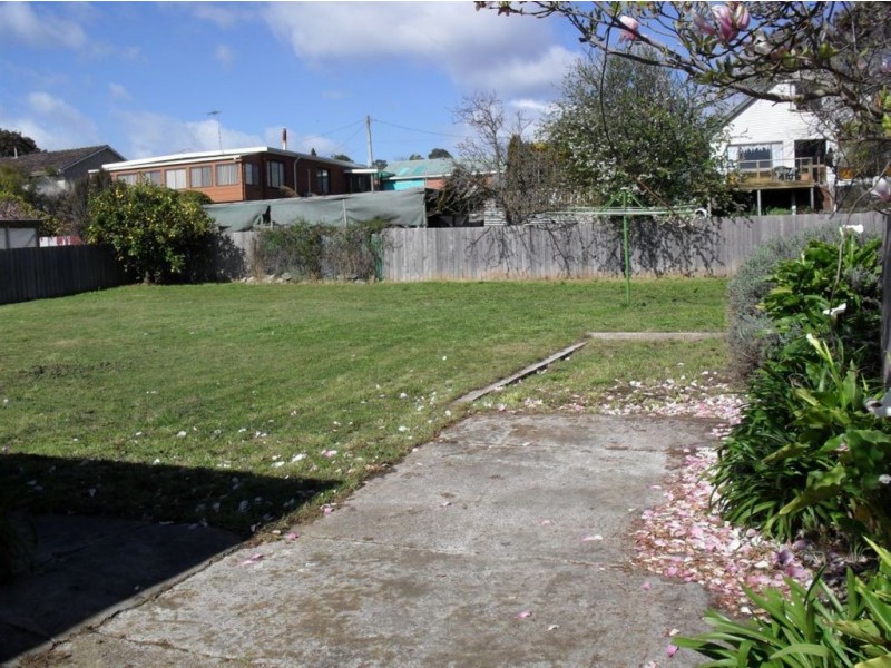 11 Scott Street, Beauty Point TAS 7270