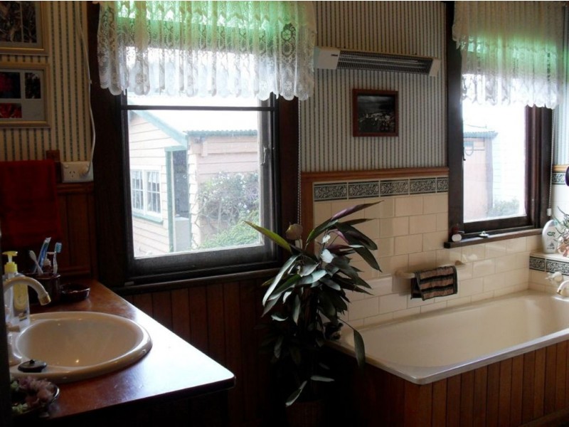 158 Weld Street, Beaconsfield TAS 7270
