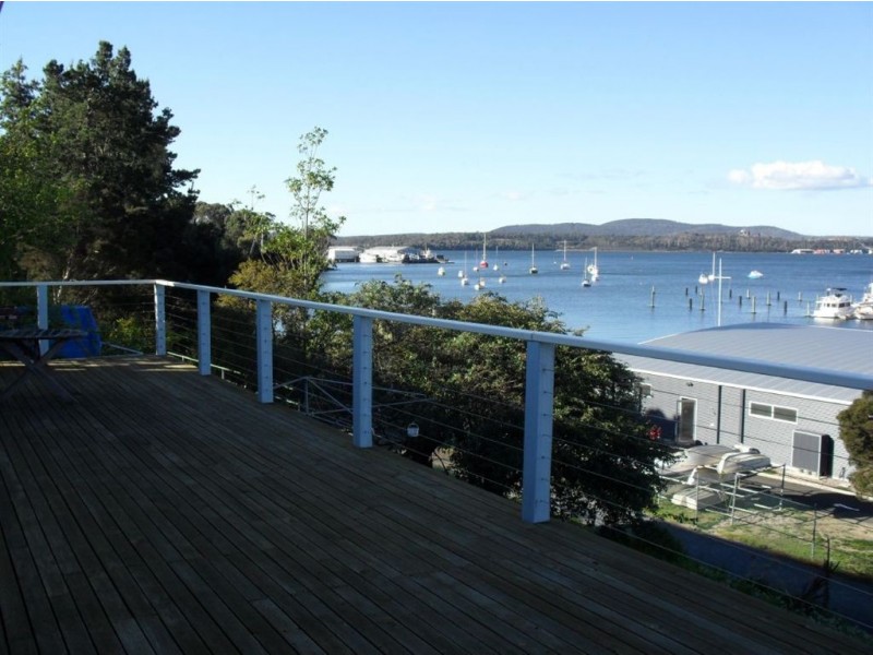 128 Flinders Street, Beauty Point TAS 7270