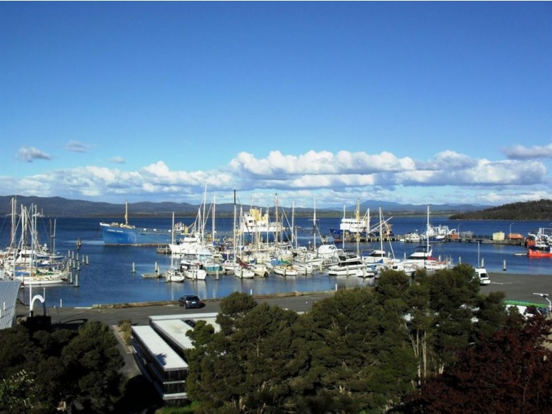 128 Flinders Street, Beauty Point TAS 7270