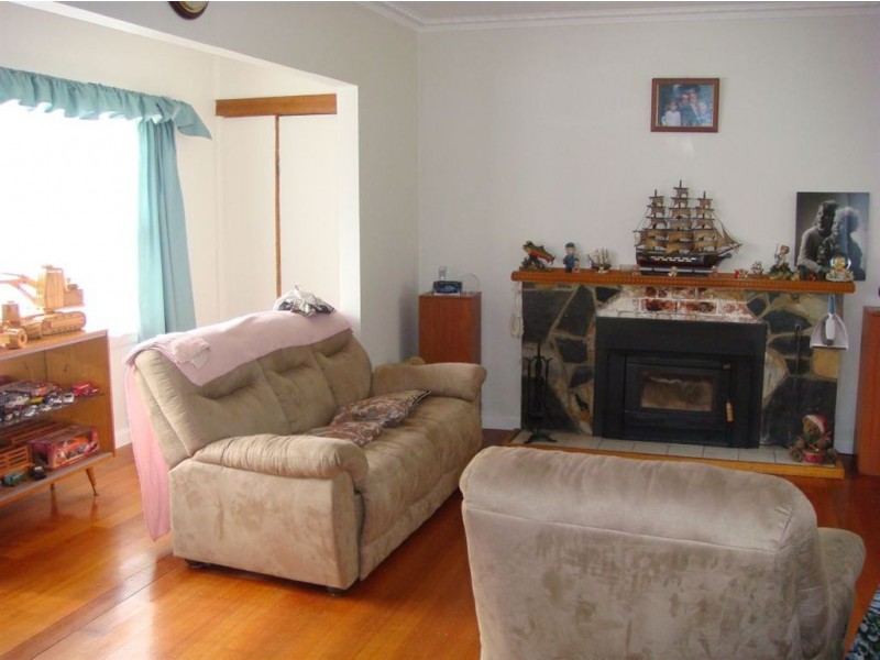 13 Tattersalls Road, Beaconsfield TAS 7270