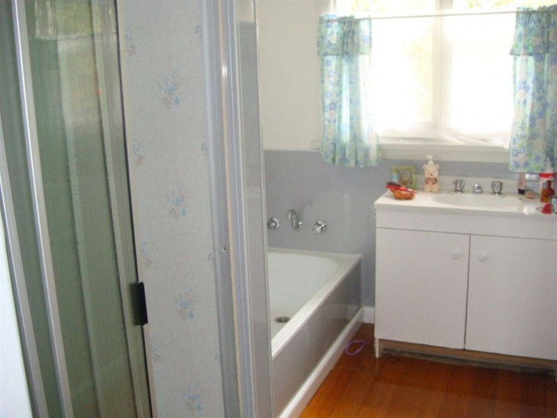13 Tattersalls Road, Beaconsfield TAS 7270
