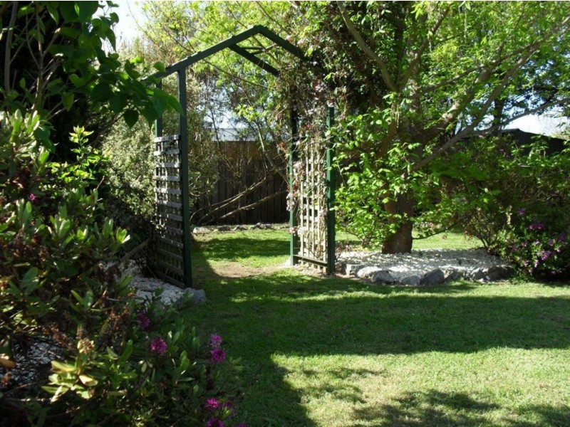 14 Beatty Street, Beauty Point TAS 7270