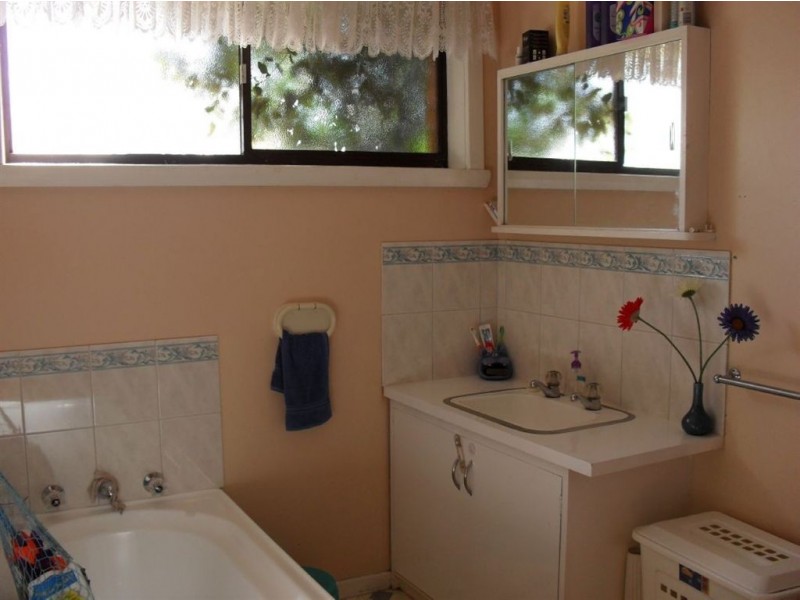 14 Beatty Street, Beauty Point TAS 7270