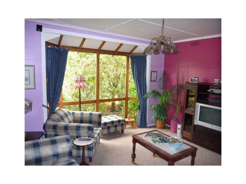 2 Taroona Street, Gravelly Beach TAS 7276