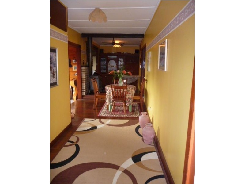 2 Taroona Street, Gravelly Beach TAS 7276